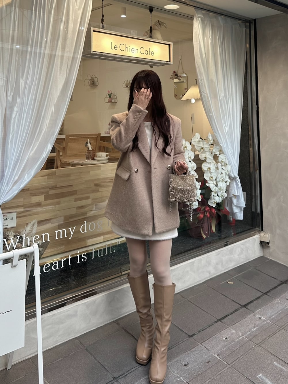 「春コーデ、シンプルスタイル、ジャケット、おでかけコーデ、春服コーデ、ベージュコーデ、ベージュ、春めき満開コーデ」｜「polàuraのアイテム（ジャケット/アウター、ベージュ系）」を使った、yunaさん（骨格ウェーブ・レディース・162cm）の春コーディネートの1枚目の写真
