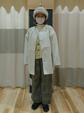 「ストレートパンツ」｜「アイテム（その他アウター）」を使った、あおさん（レディース・151cm）の秋コーディネート