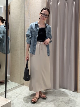 「Jena espace merveilleux(ジェナ エスパスメルヴェイユ)のトロミナロースカート(スカート、ベージュ系)」を使った、akane.mさん(レディース・162cm)の春コーディネート