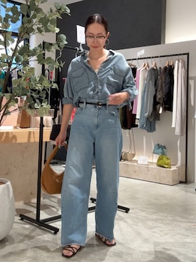 「Jena espace merveilleux（ジェナ　エスパスメルヴェイユ）の【シリーズ累計販売枚数1万枚突破！】テンセルデニムシャツ（シャツ/ブラウス、ブルー系）」を使った、akane.mさん（レディース・162cm）の夏コーディネート