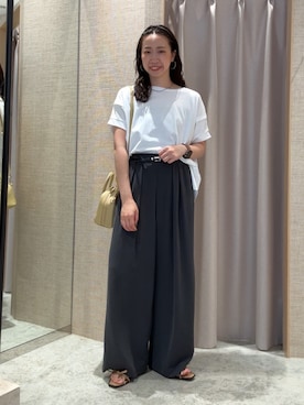 「Jena espace merveilleux(ジェナ エスパスメルヴェイユ)の【大好評につき再入荷】【サラサラ素材で涼しく着れる】ビッグ変形Tシャツ(Tシャツ/カットソー、ホワイト系)」を使った、akane.mさん(レディース・162cm)の夏コーディネート