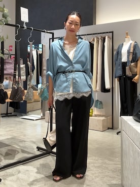 「Jena espace merveilleux（ジェナ　エスパスメルヴェイユ）のビッグカフスデニムシャツ（シャツ/ブラウス、ブルー系）」を使った、akane.mさん（レディース・162cm）の夏コーディネート