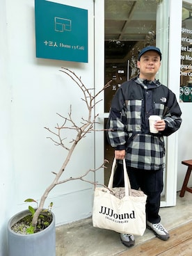 「JJJJound（ジョウンド）のアイテム」を使った、Henry Leeさん（メンズ・168cm）の春コーディネート