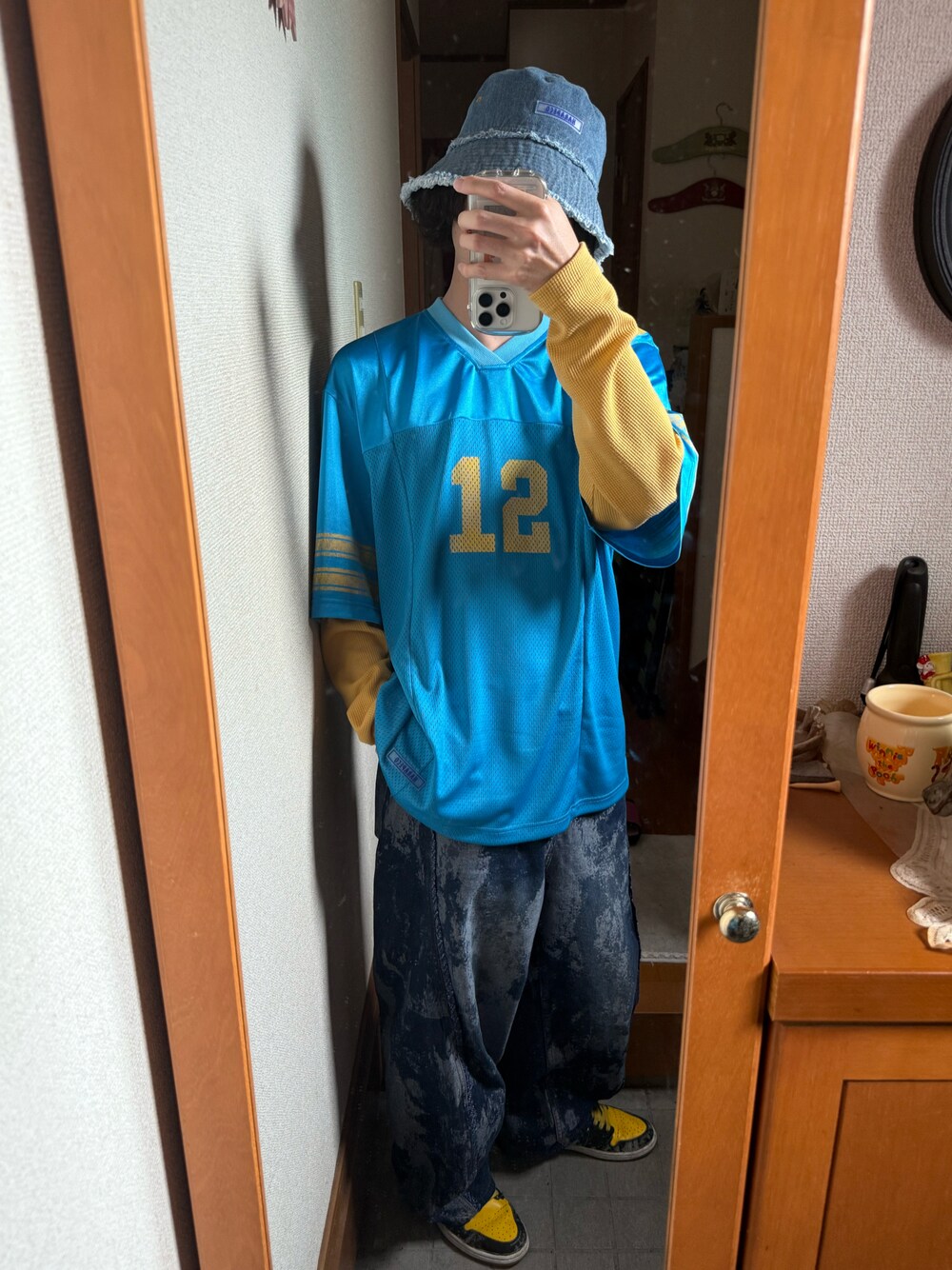 「バケットハット、今日のコーデ、デニムパンツ」｜「harapecoのアイテム（デニムパンツ、ブルー系）」を使った、なるそさん（メンズ・172cm）の夏コーディネートの1枚目の写真