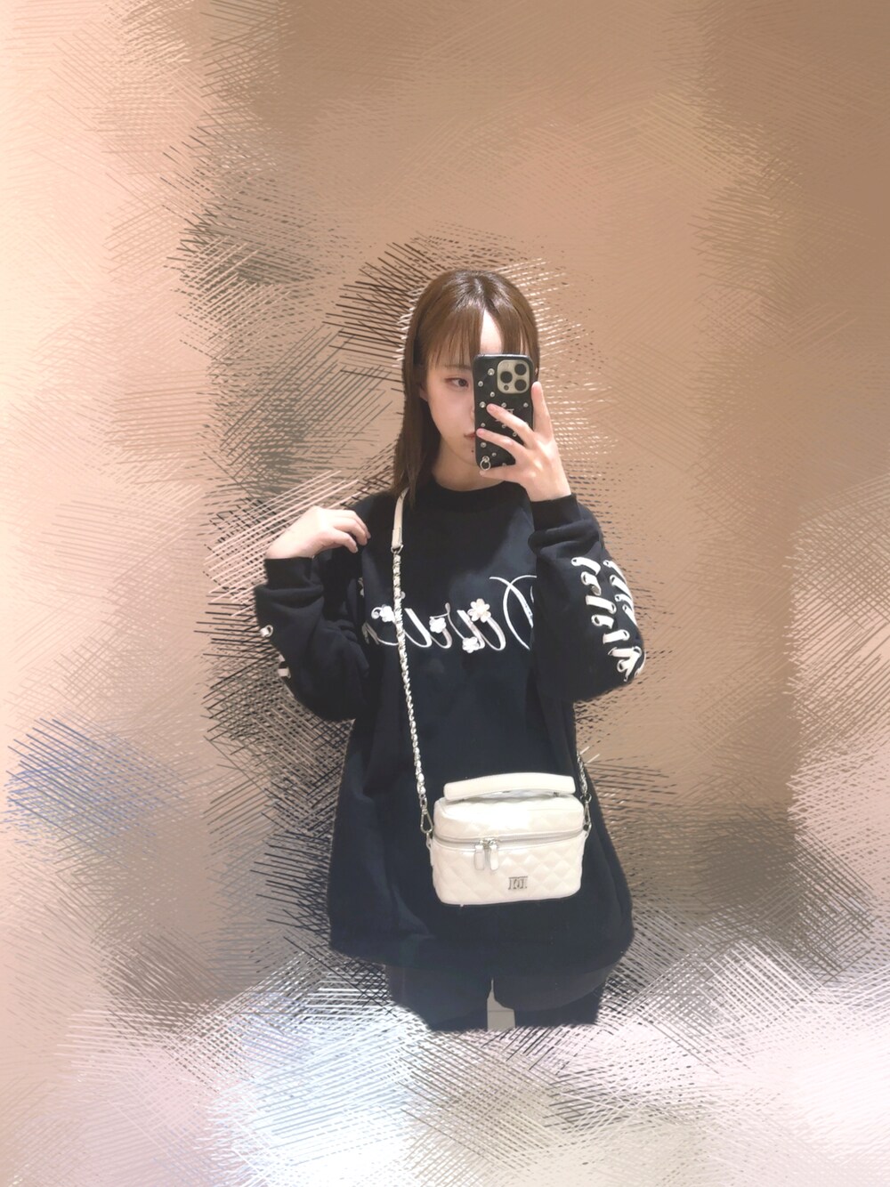 「楽チンコーデ、休日コーデ、休日スタイル、プルオーバー、プルオーバーパーカー」｜「Darichのアイテム（パーカー、ブラック系）」を使った、yuiyuiさん（レディース・163cm）の春コーディネートの1枚目の写真