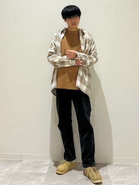 「アイテム（チノパンツ）」を使った、藤井さん（メンズ・171cm）の秋コーディネート