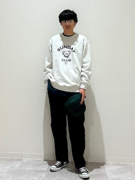 「アイテム（スウェット）」を使った、藤井さん（メンズ・171cm）の秋コーディネート