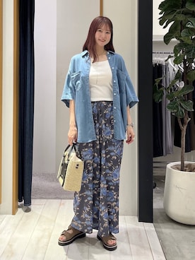 「BAYFLOW（ベイフロー）のアイテム（パンツ）」を使った、Haruneさん（レディース・167cm）の春コーディネート