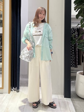 「BAYFLOW（ベイフロー）のアイテム（その他パンツ）」を使った、Haruneさん（レディース・167cm）の春コーディネート