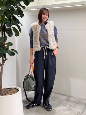 「BAYFLOW（ベイフロー）のコードHDマルチポケショルダー（ハンドバッグ）」を使った、Haruneさん（レディース・167cm）の秋コーディネート