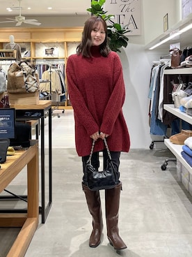 「アイテム（チュニック）」を使った、Haruneさん（レディース・167cm）の冬コーディネート