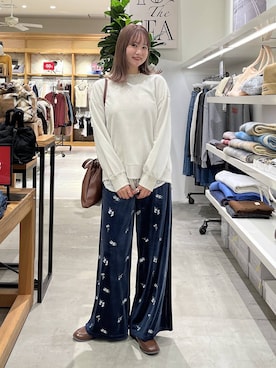 「アイテム（モカシン/デッキシューズ）」を使った、Haruneさん（レディース・167cm・30代）の冬コーディネート