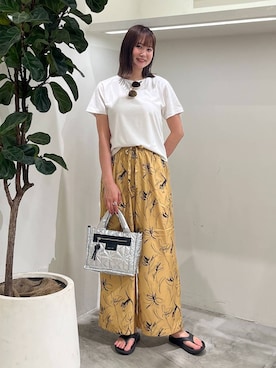 「アイテム（サングラス、イエロー系）」を使った、Haruneさん（レディース・167cm）の夏コーディネート