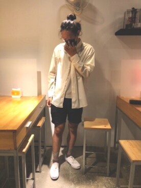 「H&M（エイチ・アンド・エム）のアイテム（Tシャツ/カットソー）」を使った、fokloh さん（メンズ・183cm）の秋コーディネート