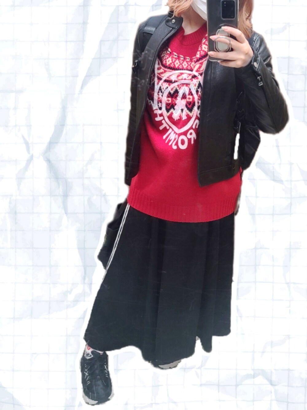 「ニットコーデ、ゆるコーデ、ライダース、ロングスカート、スニーカー」｜「JUNYA WATANABE COMME des GARCONSのアイテム（ニット/セーター、レッド系）」を使った、᯽𝔸𝕐𝔸𝕄𝔸ℝ𝕌᯽さん（レディース・157cm）の秋コーディネートの1枚目の写真