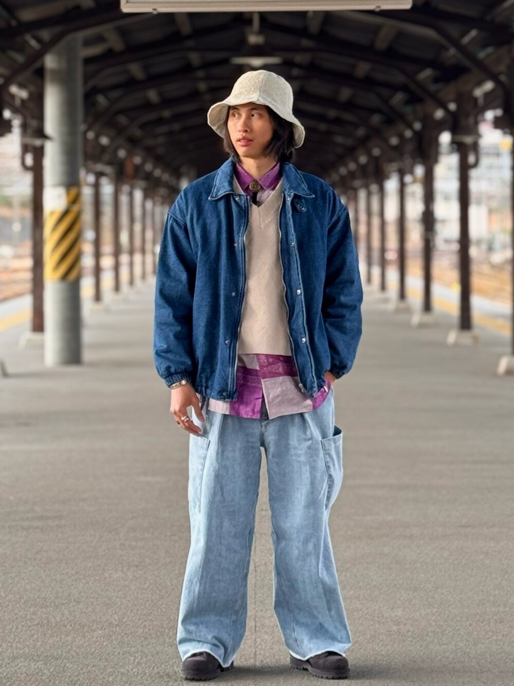 「ootd、outfit、streetstyle、daily look、今日のコーデ、今日の服、古着MIX、冬コーデ」｜「CA4LAのアイテム（帽子、ベージュ系）」を使った、kb8526さん（メンズ・173cm）の春コーディネートの1枚目の写真