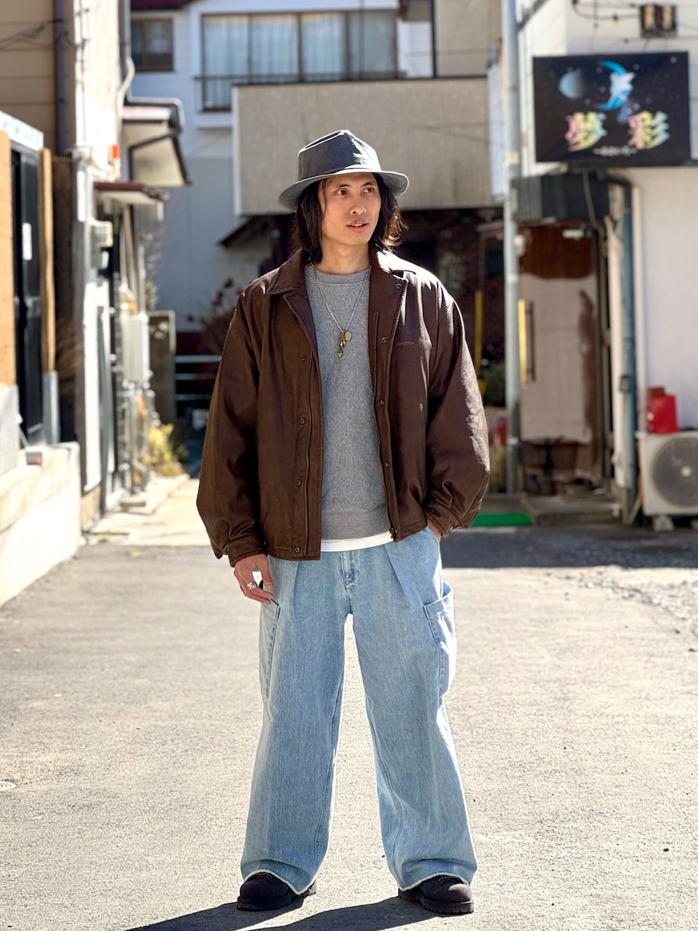 「ootd、outfit、daily look、streetstyle、今日のコーデ、今日の服、冬コーデ、古着MIX」｜「CA4LAのアイテム（帽子、グレー系）」を使った、kb8526さん（メンズ・173cm）の春コーディネートの1枚目の写真