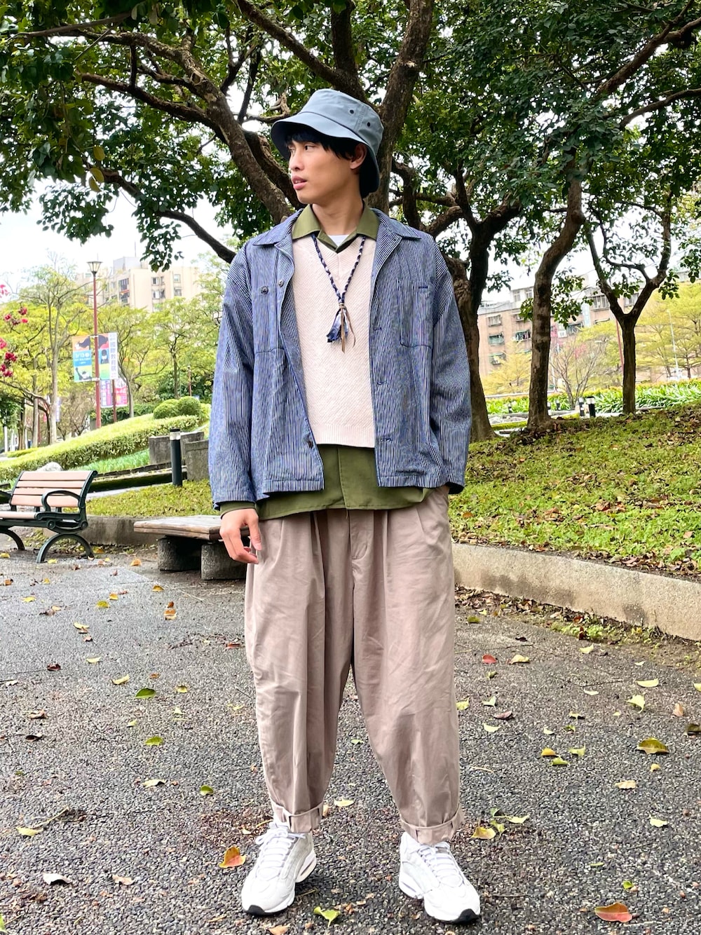 「ootd、daily look、streetstyle、fashion、今日のコーデ、今日の服、春コーデ、古着MIX」｜「arcteryxのアイテム（キャップ、グリーン系）」を使った、kb8526さん（メンズ・173cm）の春コーディネートの1枚目の写真