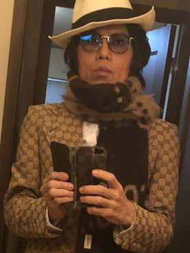 GUCCI(グッチ)のマフラーを使った人気ファッションコーディネート - WEAR