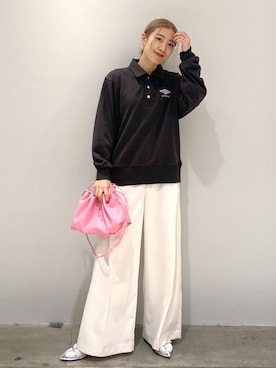 「サステナブル」｜「アイテム（スウェット）」を使った、タナカサヤさん（レディース・157cm）の冬コーディネート