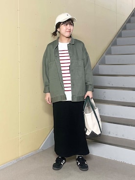 「アイテム（カバーオール）」を使った、サトユナさん（レディース・157cm）の夏コーディネート