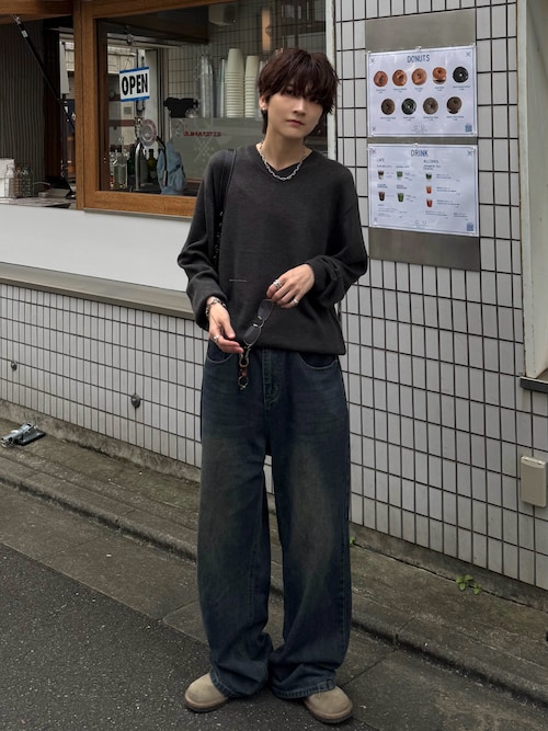 「WYM LIDNM（ウィム バイ リドム）のSILK BLEND V-NECK KNIT（ニット/セーター）」を使った、さあやさん（メンズ・163cm）の秋コーディネート