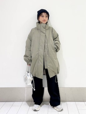 「テーマパーク」｜「アイテム（その他アウター）」を使った、anyuさん（レディース・150cm）の秋コーディネート