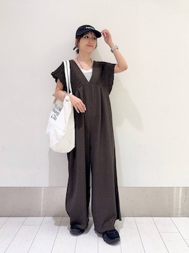 「アイテム（オールインワン・サロペット、ブラウン系）」を使った、anyuさん（レディース・150cm）の夏コーディネート