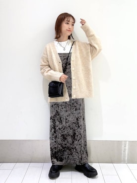 「アイテム（アクセサリー、グレー系）」を使った、anyuさん（レディース・150cm）の秋コーディネート