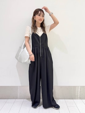 「テーマパーク」｜「アイテム（オールインワン・サロペット）」を使った、anyuさん（レディース・150cm）の春コーディネート