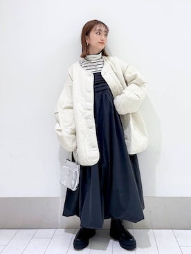 「アイテム（ネックレス、グレー系）」を使った、anyuさん（レディース・150cm）の秋コーディネート