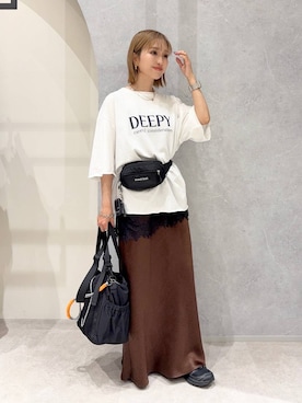 「LOWRYS FARM（ローリーズファーム）のメランジロゴTEE　1048840（Tシャツ/カットソー、ホワイト系）」を使った、anyuさん（レディース・150cm）の夏コーディネート