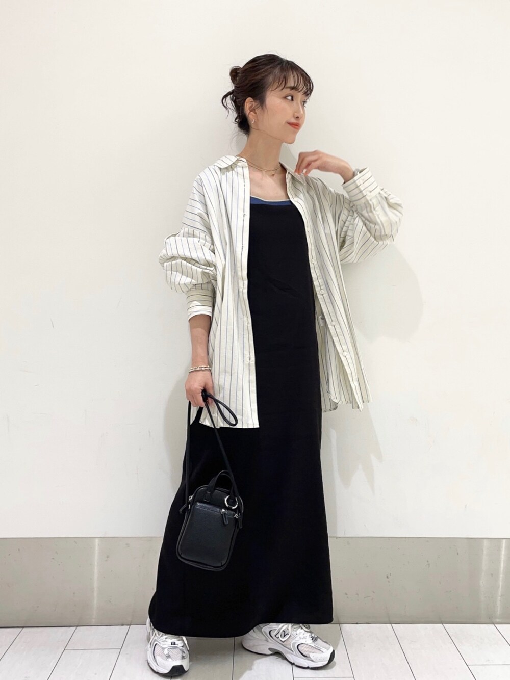 ストライプオーバーシャツLS 262436を使った人気ファッション