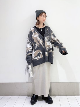 「アイテム（ニットキャップ/ビーニー、グレー系）」を使った、anyuさん（レディース・150cm）の冬コーディネート