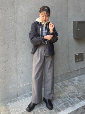 「スラックスパンツ」｜「アイテム（デニムジャケット）」を使った、kurikiさん（レディース・160cm）の冬コーディネート