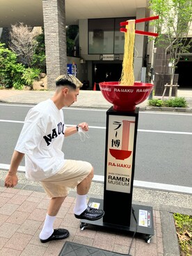 「ごきげんウィーク」｜「アイテム（デジタル腕時計）」を使った、玉男さん（メンズ・171cm）の春コーディネート