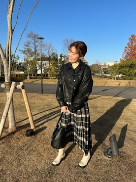 「H&M（エイチ・アンド・エム）のアイテム（ライダースジャケット）」を使った、AYUMIさん（レディース・160cm）の冬コーディネート