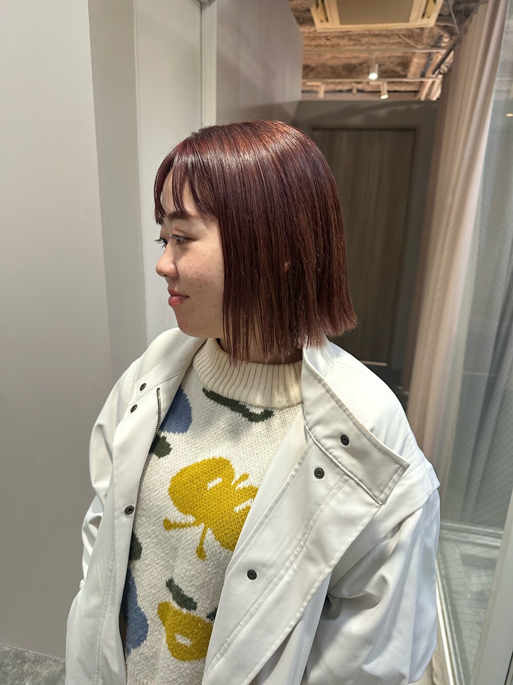 「冬のコーデ、キレイめカジュアル」｜「MALLIKA FLICKAのアイテム（ニット/セーター、ベージュ系）」を使った、AYUMIさん（レディース・160cm）の冬コーディネートの1枚目の写真