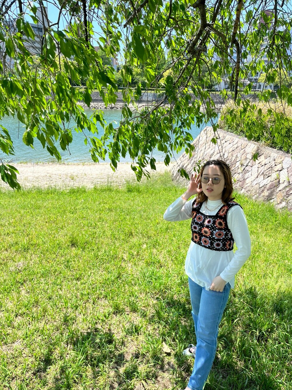 「お出かけコーデ」｜「Kastaneのアイテム（ニット/セーター、ブラック系）」を使った、AYUMIさん（レディース・160cm）の夏コーディネートの1枚目の写真