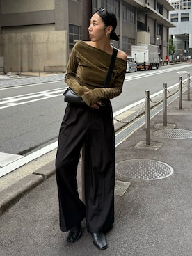「アイテム（スラックス）」を使った、ryoさん（レディース・160cm）の秋コーディネート