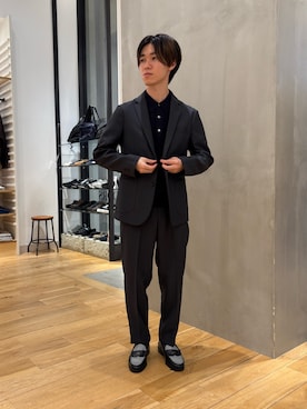 「アイテム（スーツパンツ）」を使った、スズキさん（メンズ・165cm）の秋コーディネート