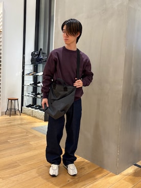 「アイテム（スウェット、パープル系）」を使った、スズキさん（メンズ・165cm）の秋コーディネート