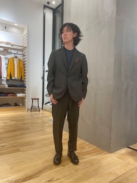 「アイテム（スーツパンツ）」を使った、スズキさん（メンズ・165cm）の秋コーディネート