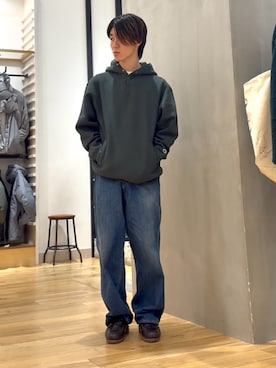 「URBAN RESEARCH（アーバンリサーチ）のアイテム（デニムパンツ）」を使った、スズキさん（メンズ・165cm）の秋コーディネート