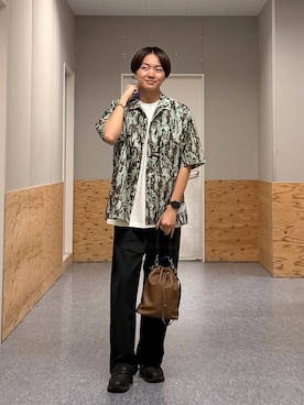 「BAYFLOW（ベイフロー）の【接触冷感】クールタッチアソートシャツ（シャツ/ブラウス、グリーン系）」を使った、j3t0u0さん（メンズ・174cm）の夏コーディネート
