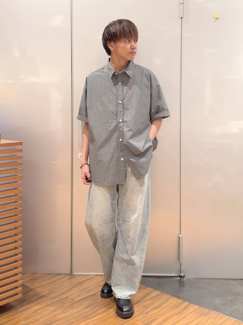 センタープレスワイドストレートパンツ（しわになりにくい