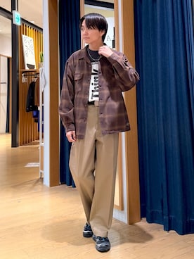 「アイテム（チノパンツ）」を使った、j3t0u0さん（メンズ・174cm・20代）の秋コーディネート