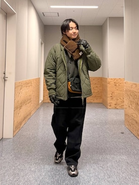 「アイテム（手袋）」を使った、j3t0u0さん（メンズ・174cm）の冬コーディネート