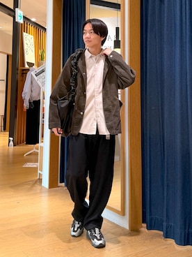 「アイテム（カバーオール）」を使った、j3t0u0さん（メンズ・174cm）の秋コーディネート