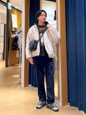 「BAYFLOW（ベイフロー）のアイテム（ショルダーバッグ）」を使った、j3t0u0さん（メンズ・174cm）の秋コーディネート